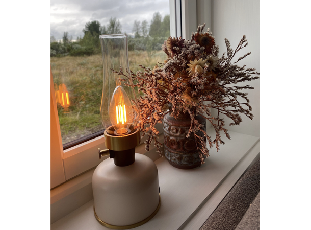 Lavinio sand 1800K 200lm Display 9stk Oppladbar bordlampe USB-C 