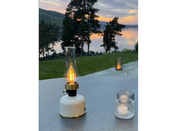 Lavinio sand 1800K 200lm Display 9stk Oppladbar bordlampe USB-C 